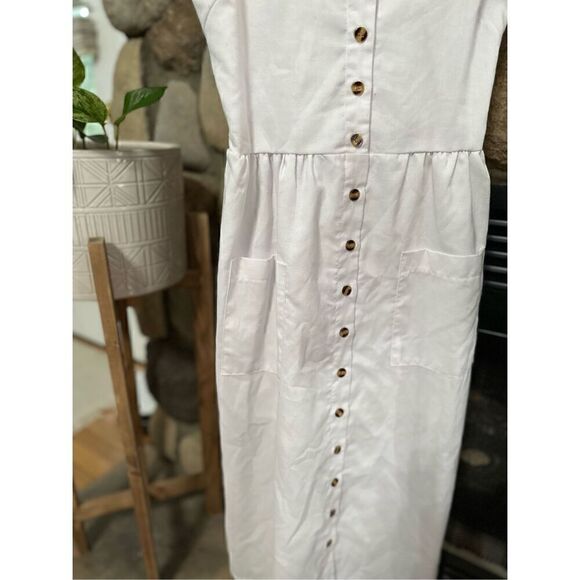 Whiteāspaghettiāstrapāmidiādress - Picture 3 of 13